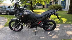 Honda Africa Twin CRF 1100L ES DCT (2024 - 26) 