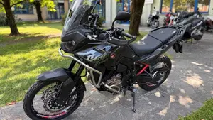 Honda Africa Twin CRF 1100L ES DCT (2024 - 26)  (2)