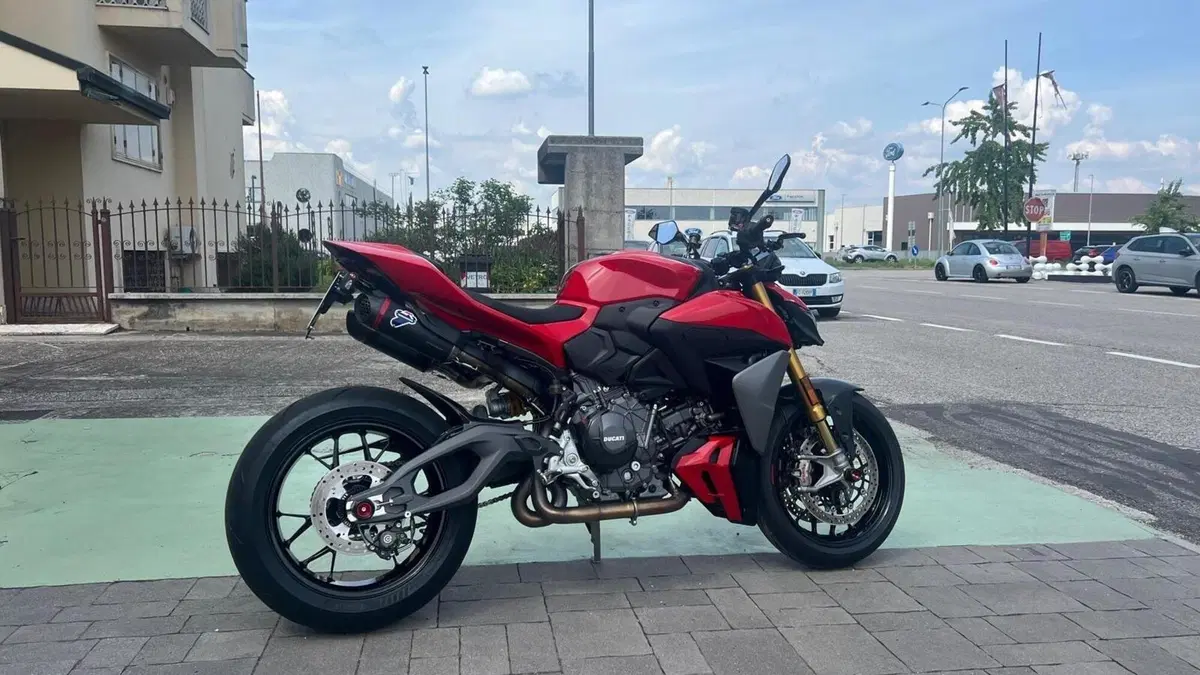 Ducati Streetfighter V2 (2025 - 26) 