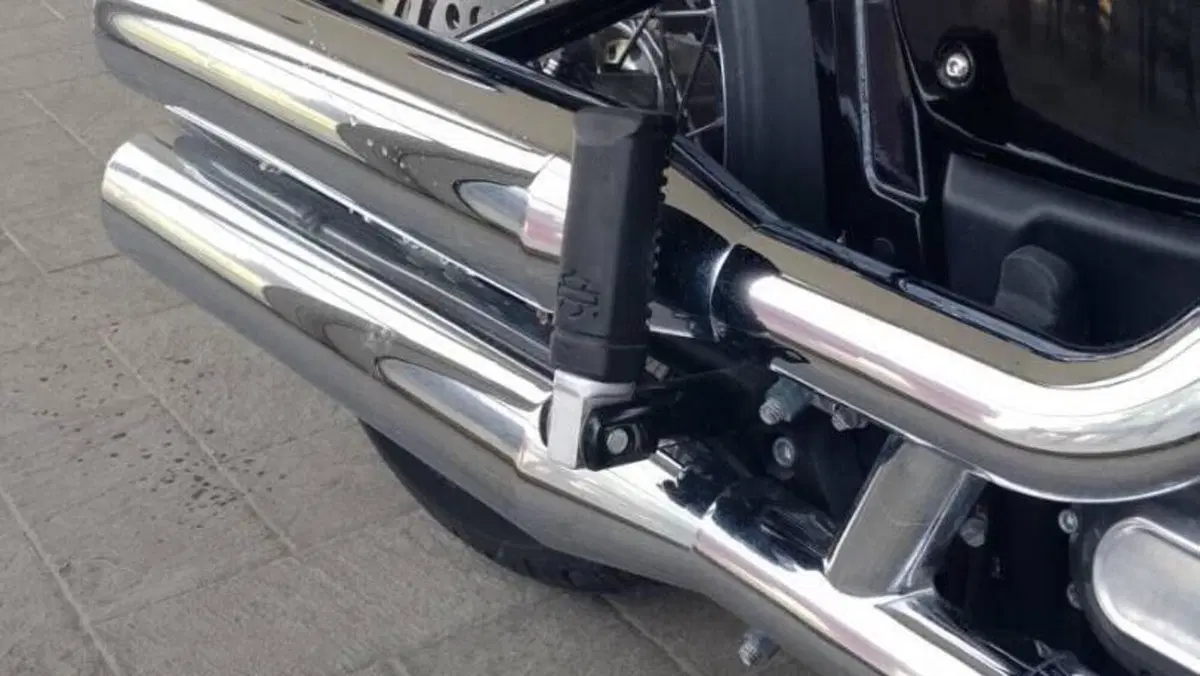 Harley-Davidson Softail Standard (2020) - FXST  (5)