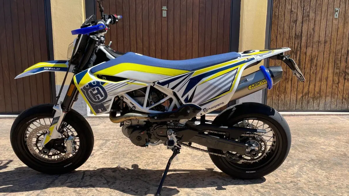 Husqvarna 701 Supermoto (2017 - 19) 