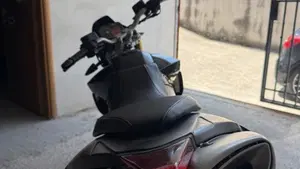 Aprilia Dorsoduro 750 (2009 - 14)  (5)