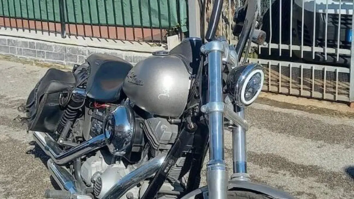 Harley-Davidson 1584 Street Bob (2008 - 15) - FXDB  (5)