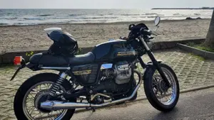 Moto Guzzi V7 Classic (2008 - 12) 