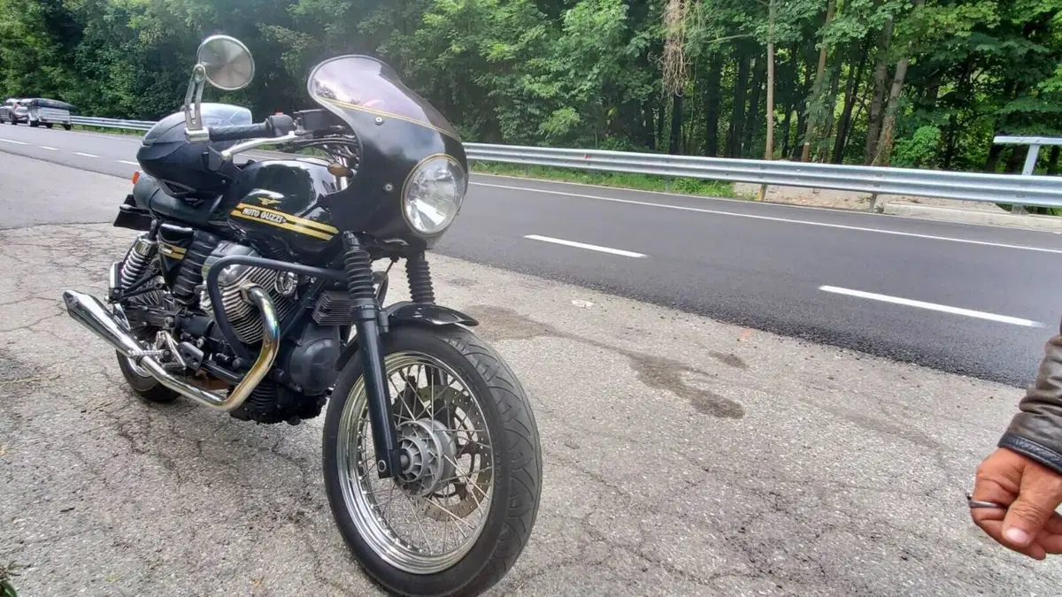 Moto Guzzi V7 Classic (2008 - 12)  (5)