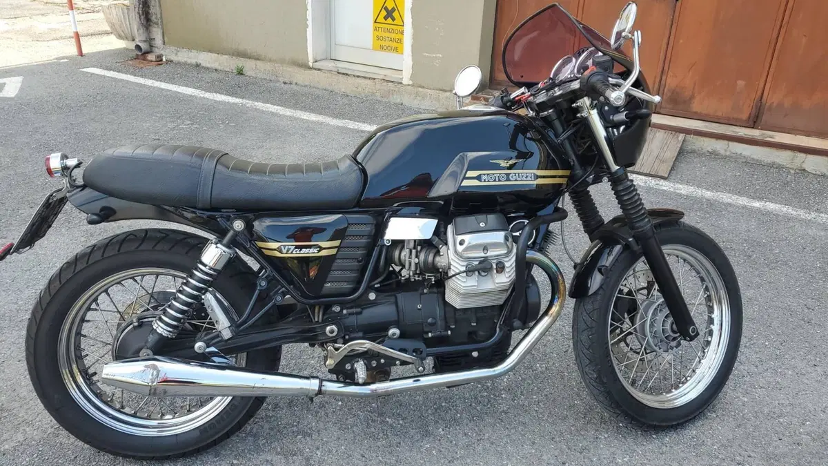 Moto Guzzi V7 Classic (2008 - 12)  (6)