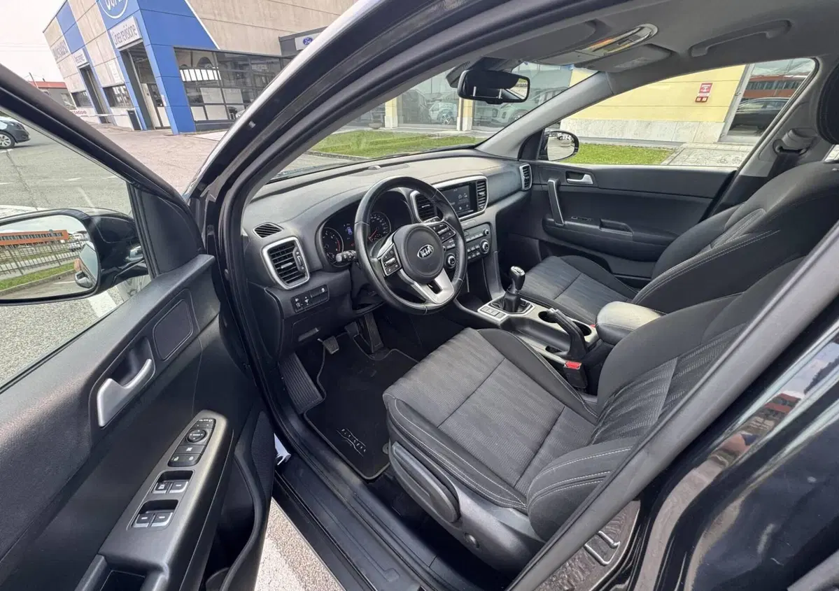 Kia Sportage 1.6 GDI 2WD Business Class (9)