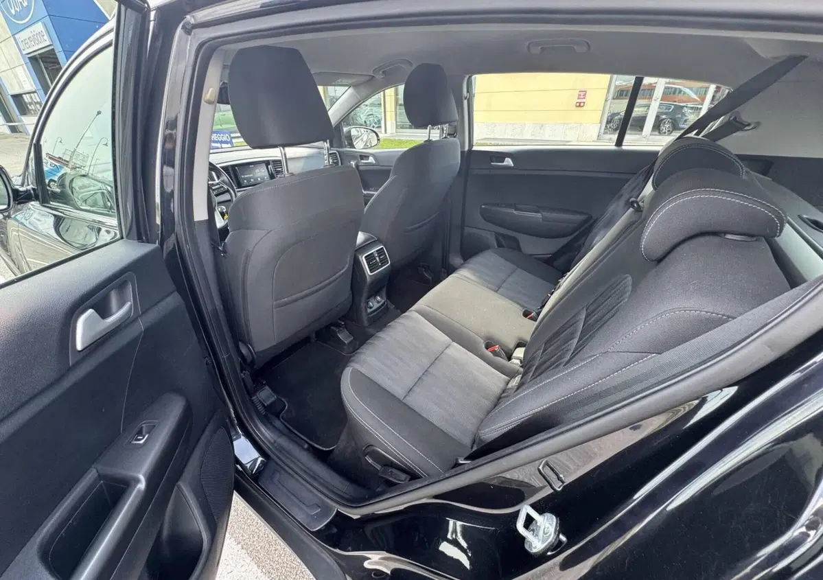 Kia Sportage 1.6 GDI 2WD Business Class (10)
