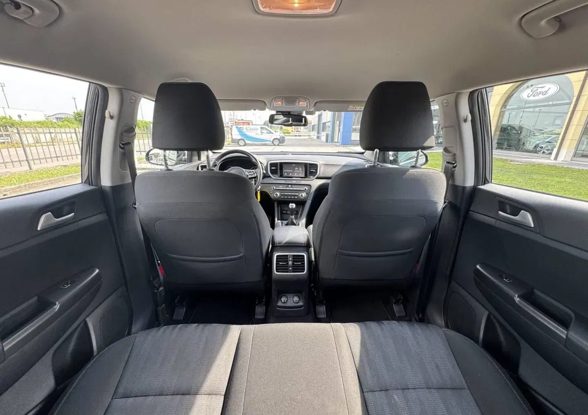 Kia Sportage 1.6 GDI 2WD Business Class (12)