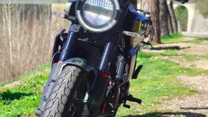 Husqvarna Svartpilen 401 (2024 - 26)  (8)