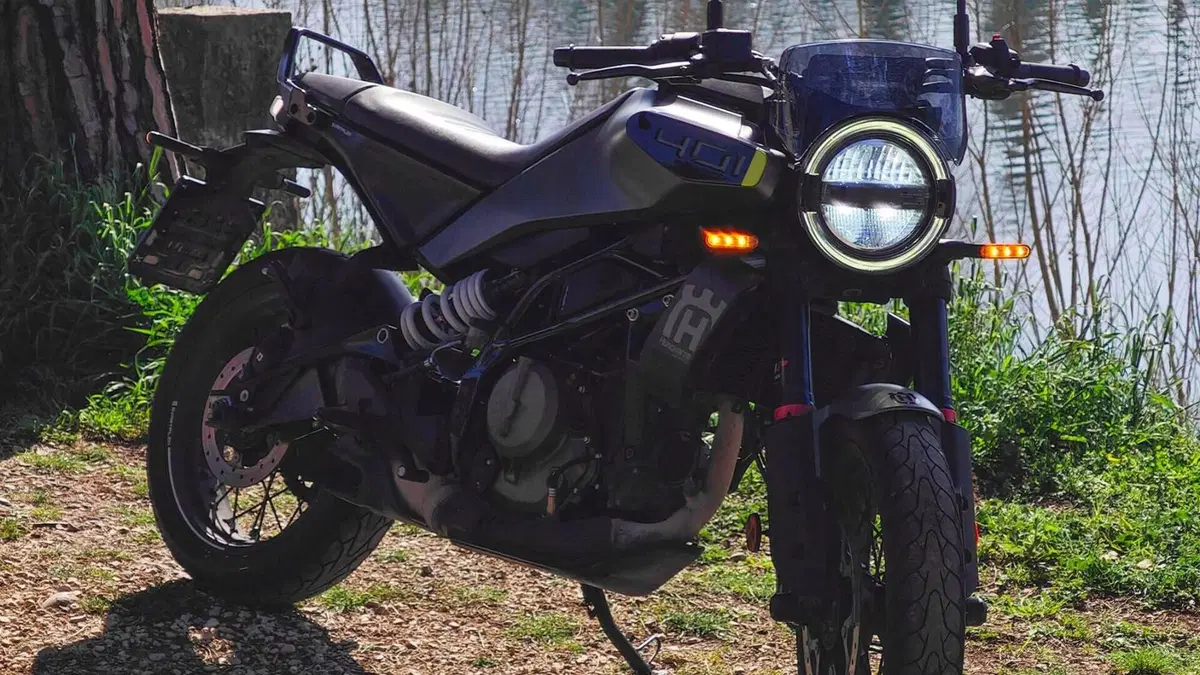 Husqvarna Svartpilen 401 (2024 - 26)  (18)