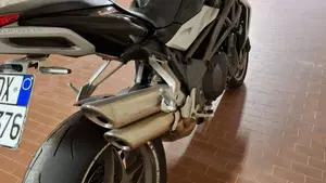 MV Agusta Brutale 990 R (2009 - 12)  (3)