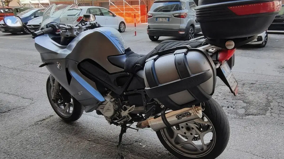 Bmw F 800 ST  (3)