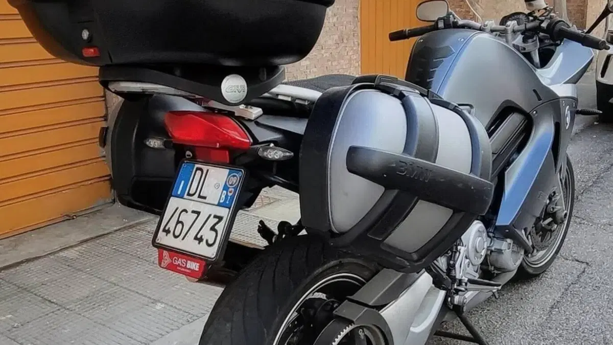 Bmw F 800 ST  (4)