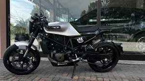 Husqvarna Vitpilen 701 (2018 - 19)  (3)
