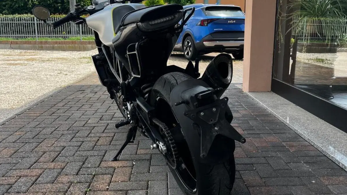 Husqvarna Vitpilen 701 (2018 - 19)  (4)