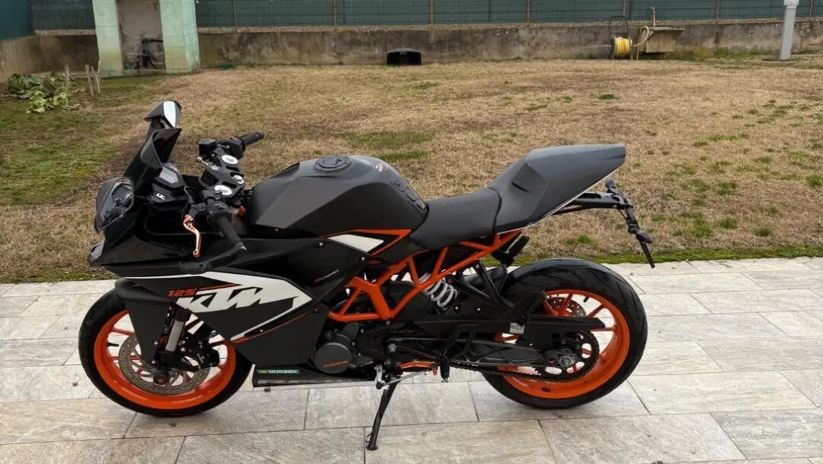 KTM RC 125 ABS (2015 - 16) 