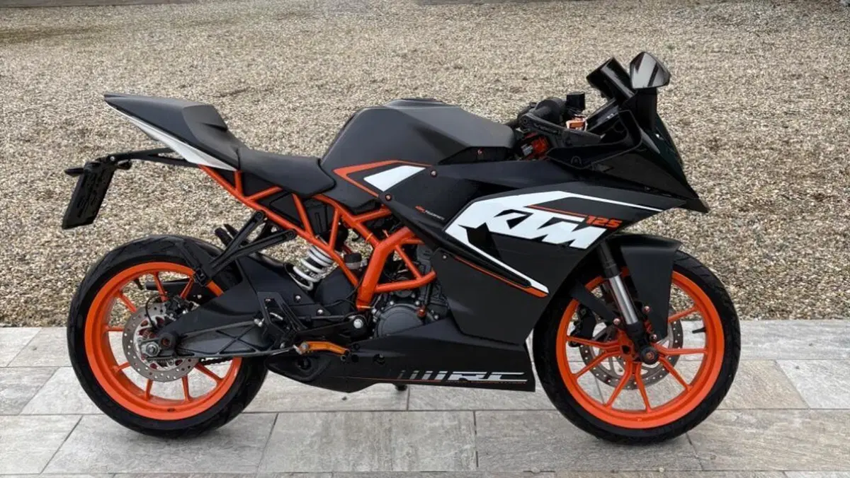 KTM RC 125 ABS (2015 - 16)  (2)
