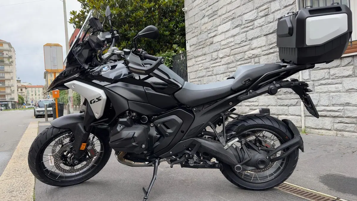 Bmw R 1300 GS Triple Black (2023 - 26) 