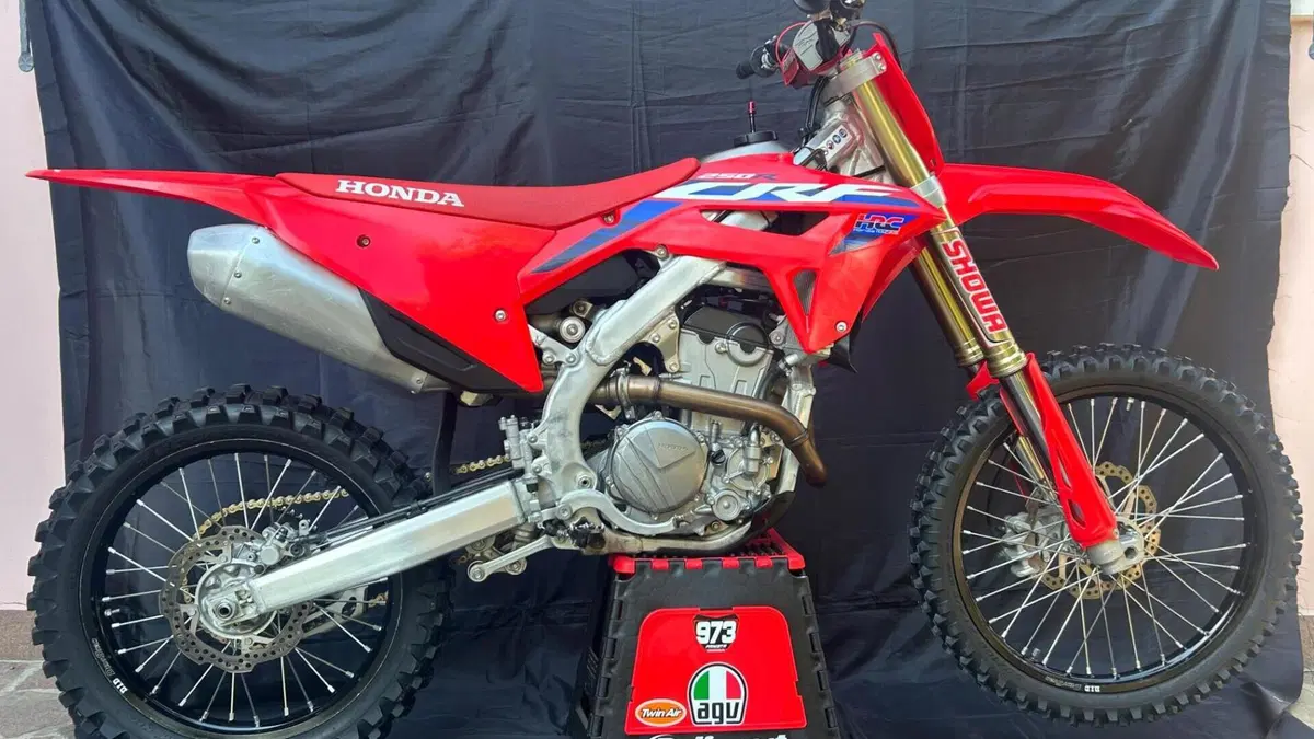 Honda CRF 250R (2024) 