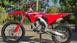 Honda CRF 250R (2024)  (7)