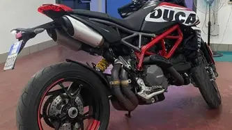 Ducati Hypermotard 950 RVE (2022 - 25) usata