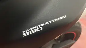 Ducati Hypermotard 950 RVE (2022 - 25)  (6)