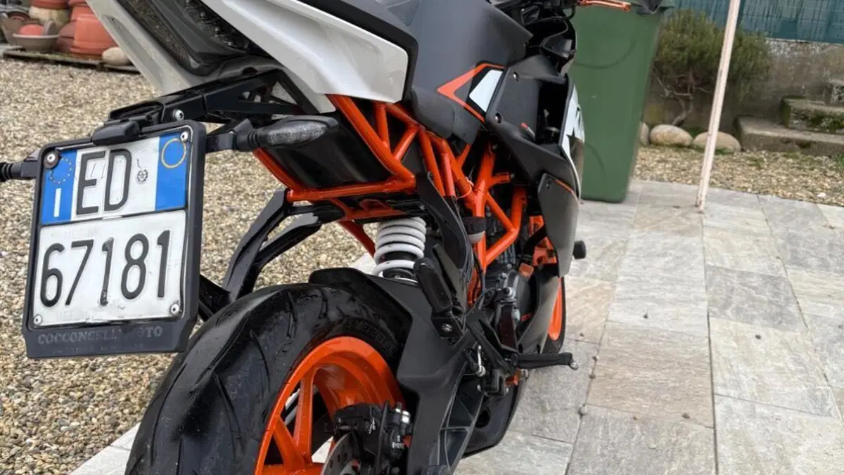 KTM RC 125 ABS (2015 - 16)  (8)