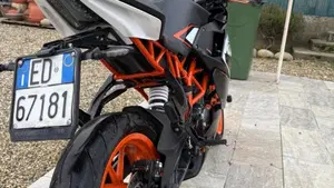 KTM RC 125 ABS (2015 - 16)  (8)