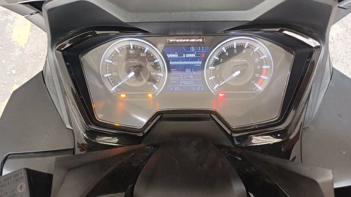 Honda Forza 350 (2022 - 24)  (6)