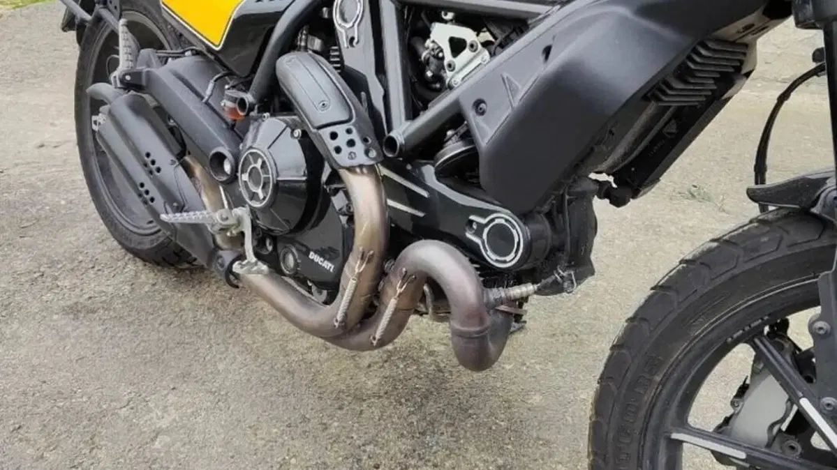 Ducati Scrambler 800 Full Throttle (2017 - 21) 