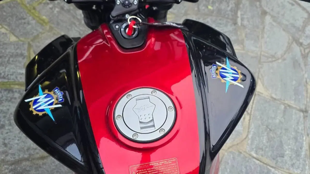MV Agusta Brutale 800 RR (2021 - 25)  (2)