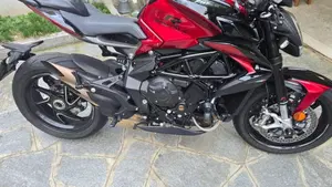 MV Agusta Brutale 800 RR (2021 - 25)  (4)