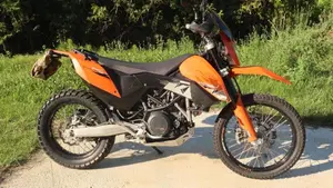 KTM 690 Enduro (2009 - 11)  (2)