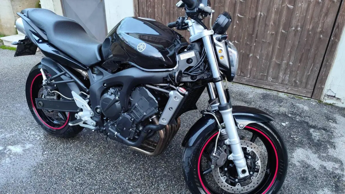 Yamaha FZ6 (2004 - 07)  (3)