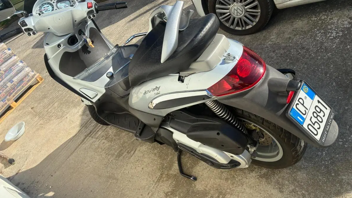 Piaggio Beverly 500  (4)