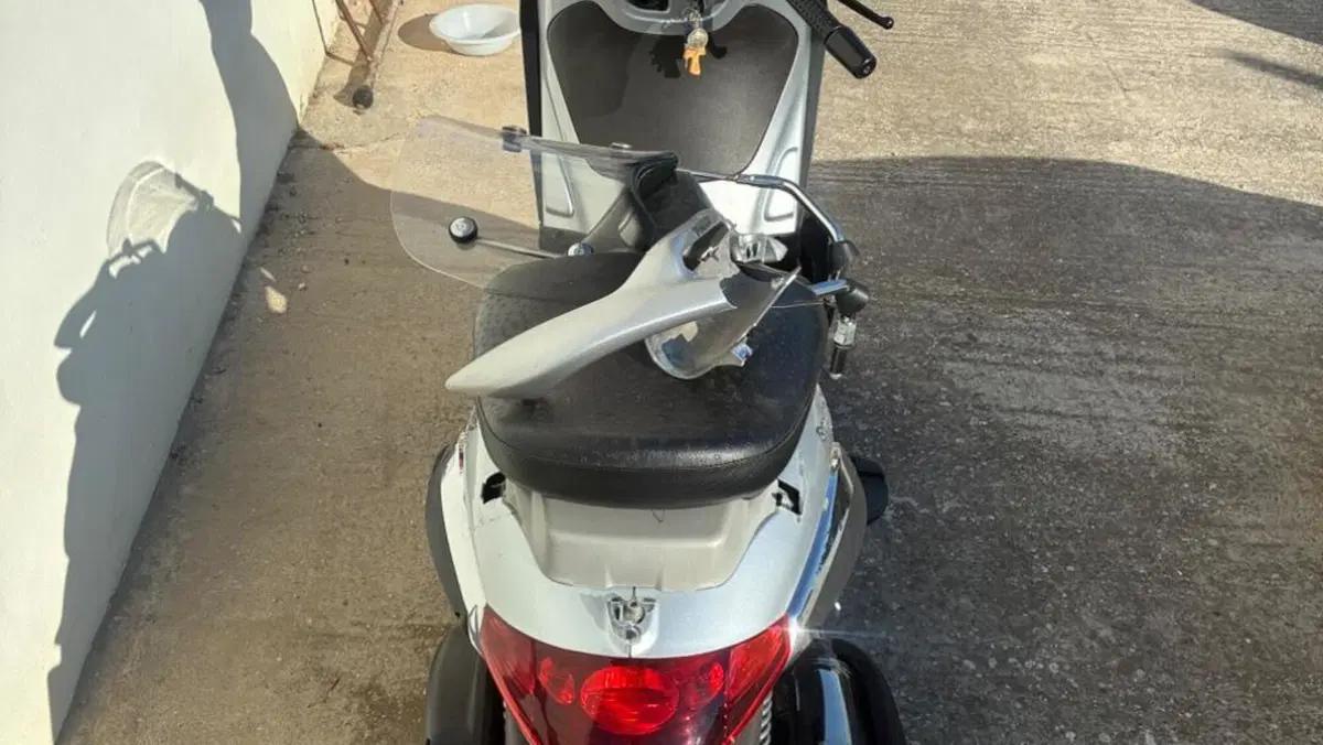 Piaggio Beverly 500  (5)