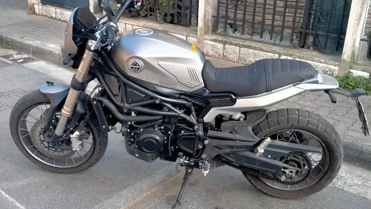 Benelli Leoncino 800 Trail (2022 - 26)  (3)