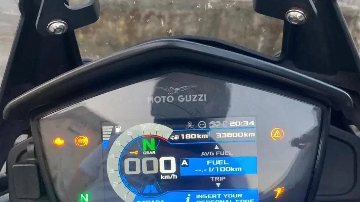 Moto Guzzi V85 TT (2019 - 20)  (6)