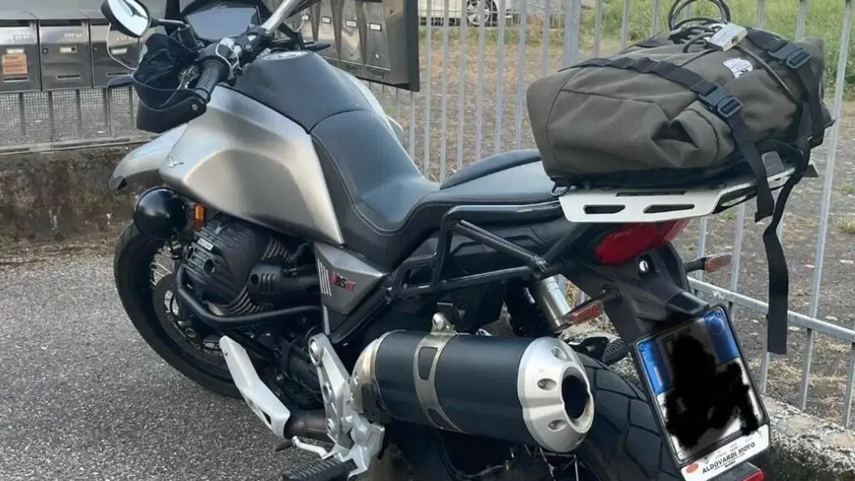 Moto Guzzi V85 TT (2019 - 20)  (3)