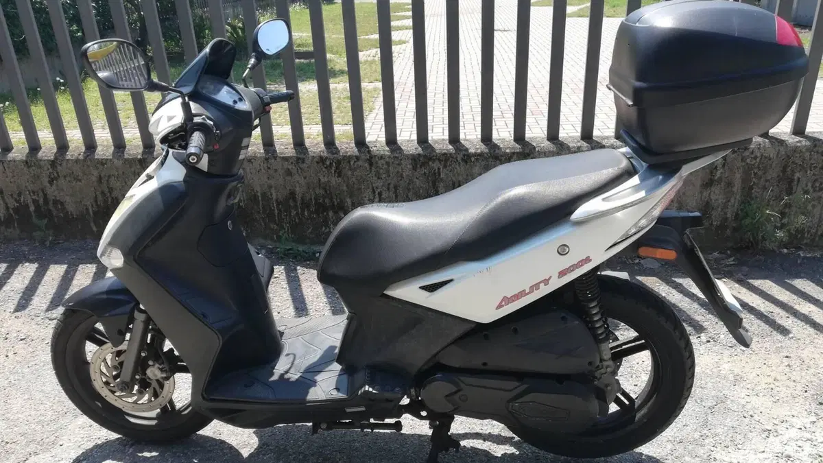 Kymco Agility 200i R16 (2008 - 16)  (2)