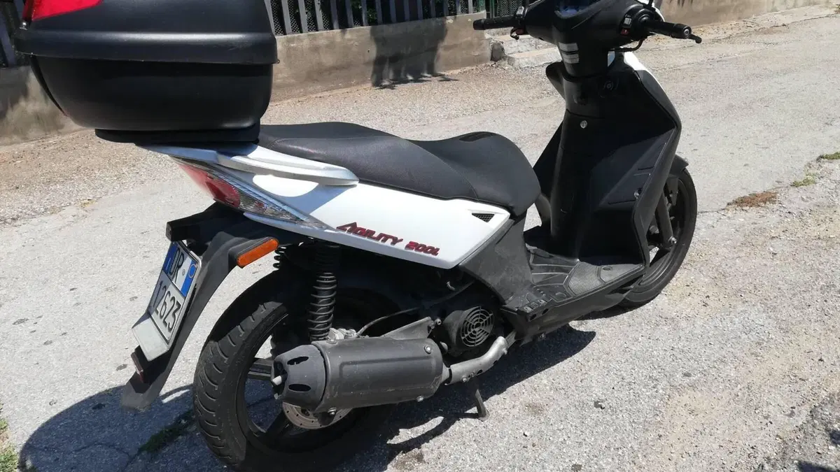Kymco Agility 200i R16 (2008 - 16)  (4)