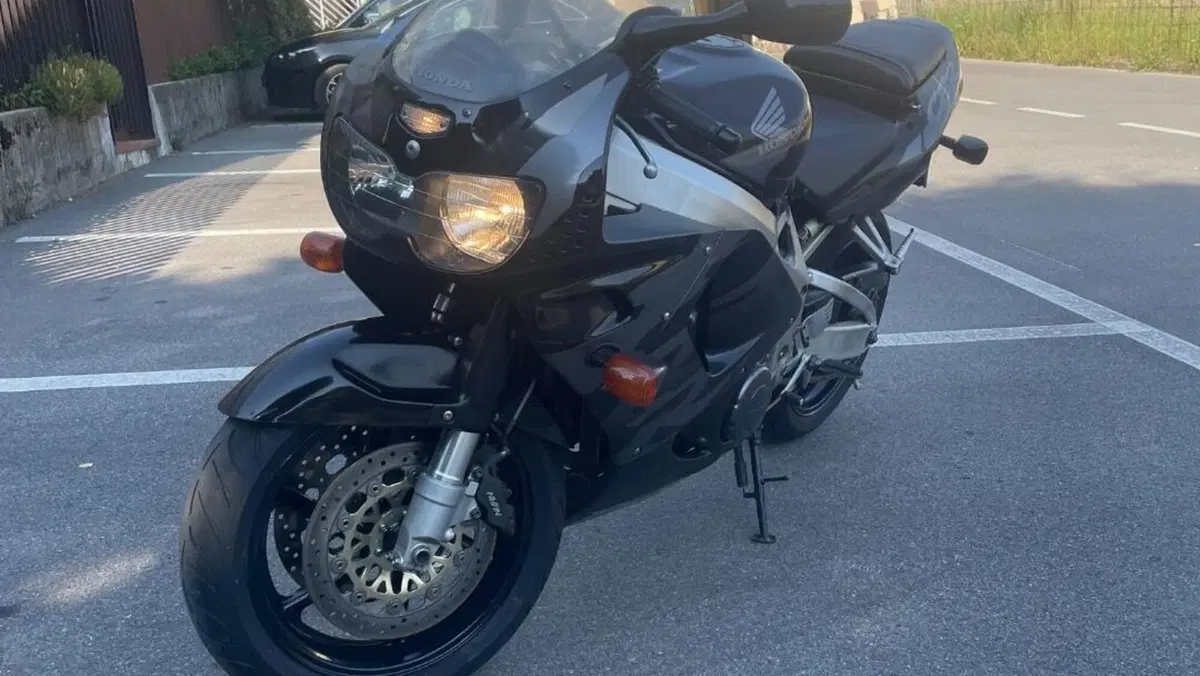 Honda   (8)