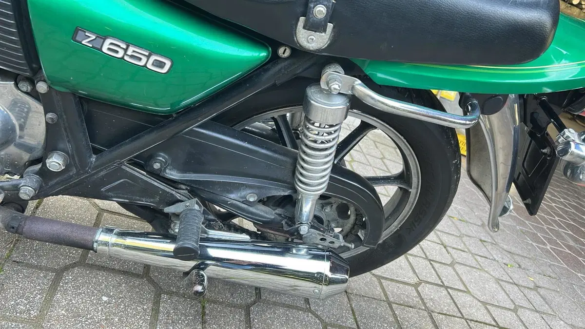 Kawasaki   (2)