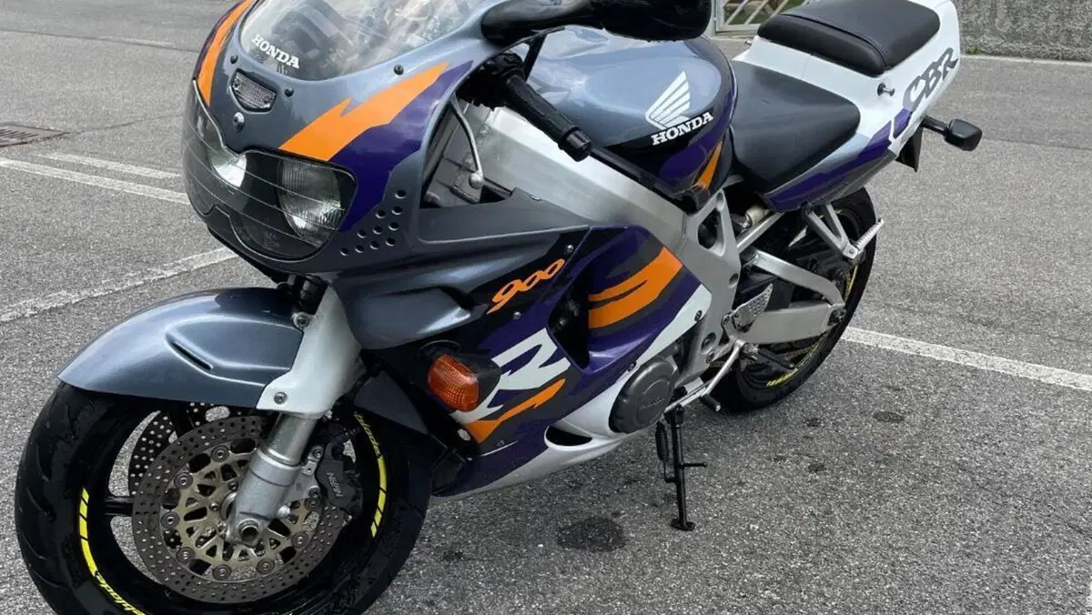 Honda   (6)