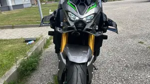 Kawasaki Z 900 SE (2025 - 26) 