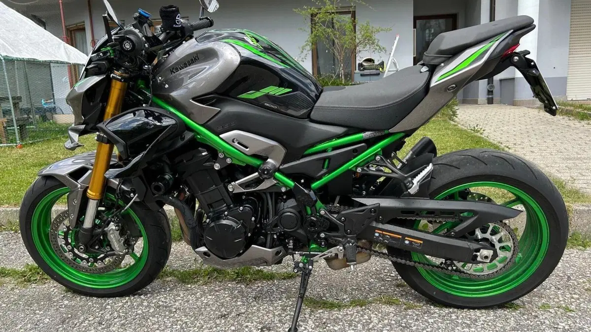 Kawasaki Z 900 SE (2025 - 26)  (4)