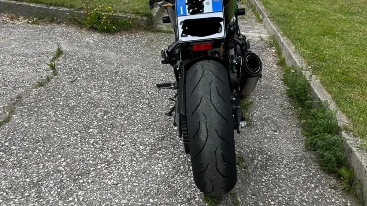 Kawasaki Z 900 SE (2025 - 26)  (7)