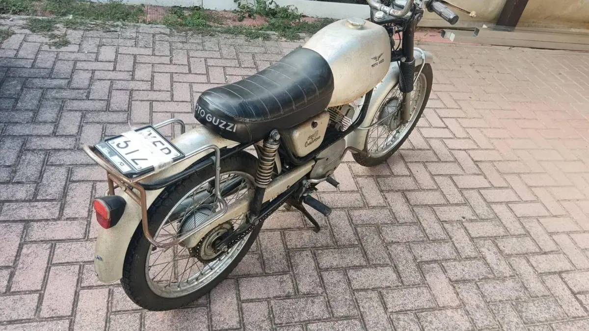 Moto Guzzi   (7)