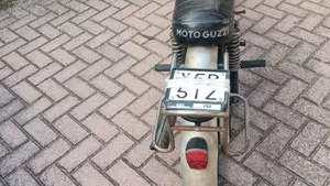 Moto Guzzi   (8)